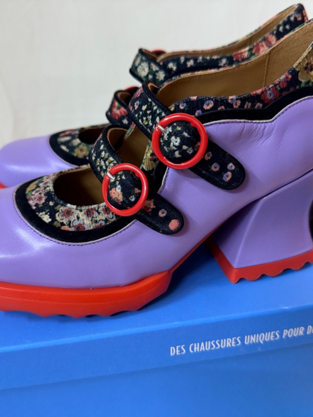 JOHN FLUEVOG PARADA - Picture 3 of 8